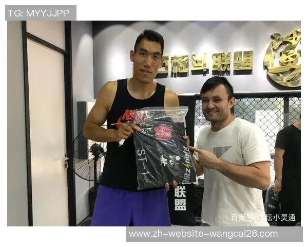 崔洪万与董建军的巅峰对决谁将成为拳坛新王者的传奇故事